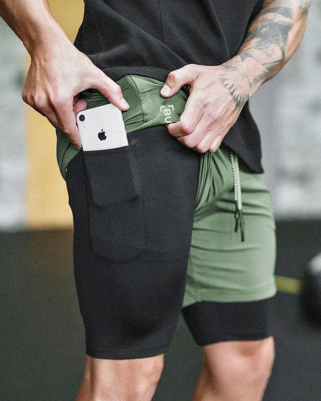 AeroPro Luxe Pocket Compression Shorts